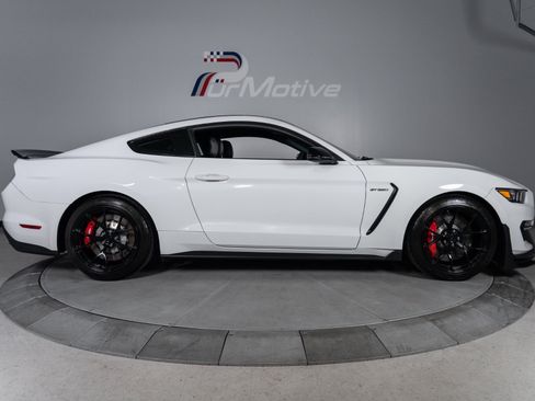 Used 2016 Ford Mustang Shelby GT350 w/ Technology Package RWD image 22