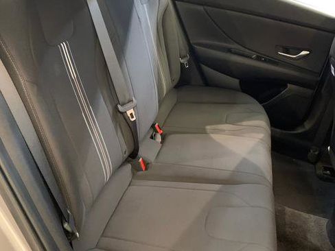 Used 2023 Hyundai Elantra SEL w/ Convenience Package image 47