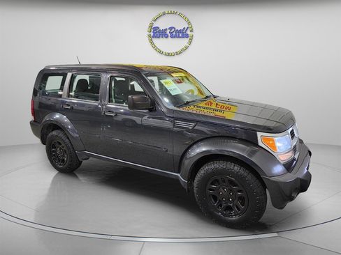 Used 2011 Dodge Nitro SE image 7
