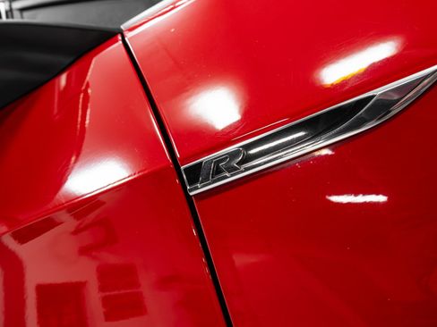 Used 2016 Volkswagen Golf R 4-Door image 42