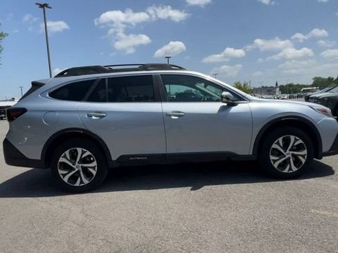 Used 2021 Subaru Outback Limited AWD/4WD image 9
