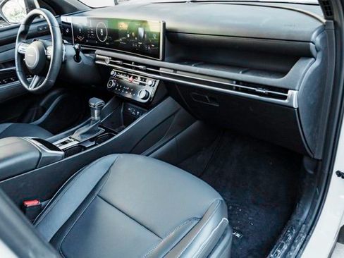 Certified 2025 Hyundai Santa Cruz Limited image 25