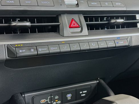Used 2025 Kia K4 FWD image 23