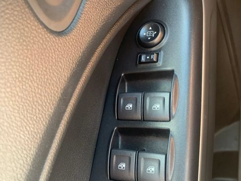 Used 2020 Chevrolet Colorado LT RWD image 24