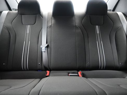 Certified 2025 Hyundai Elantra SEL image 15