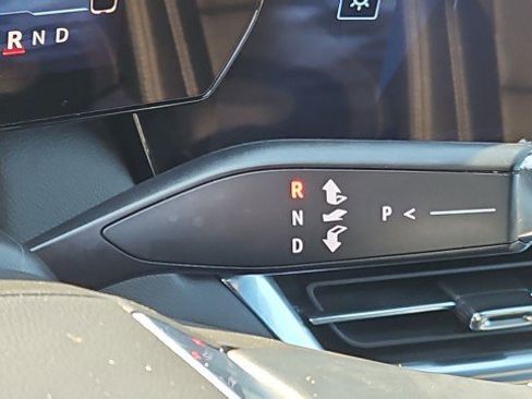 Used 2025 Chevrolet Equinox EV LT w/ Convenience Package FWD image 16