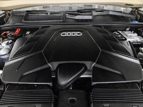 Certified 2025 Audi Q8 Prestige w/ Prestige Package image 23