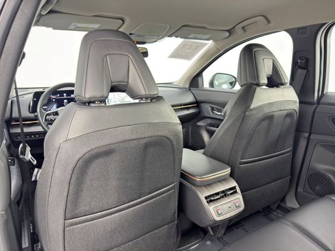 Used 2024 Nissan Ariya AWD image 33