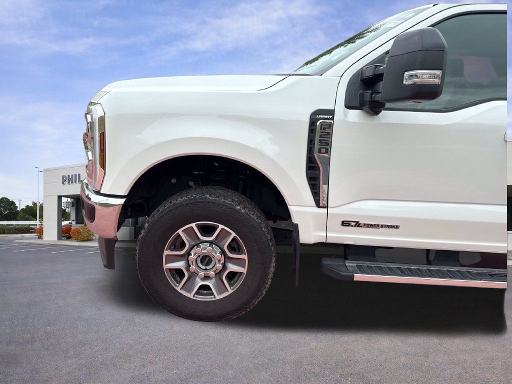 Certified 2025 Ford F250 Lariat AWD/4WD image 34