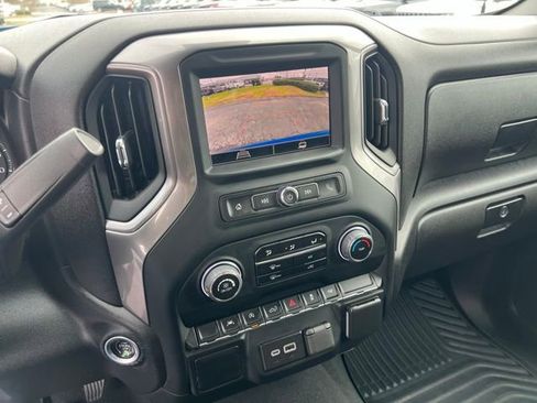 Used 2023 Chevrolet Silverado 1500 Custom image 14