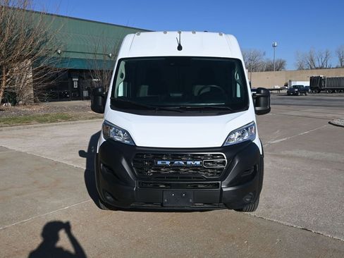 Used 2023 RAM ProMaster 2500 image 2