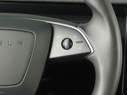 Used 2025 Tesla Model 3 Long Range image 22