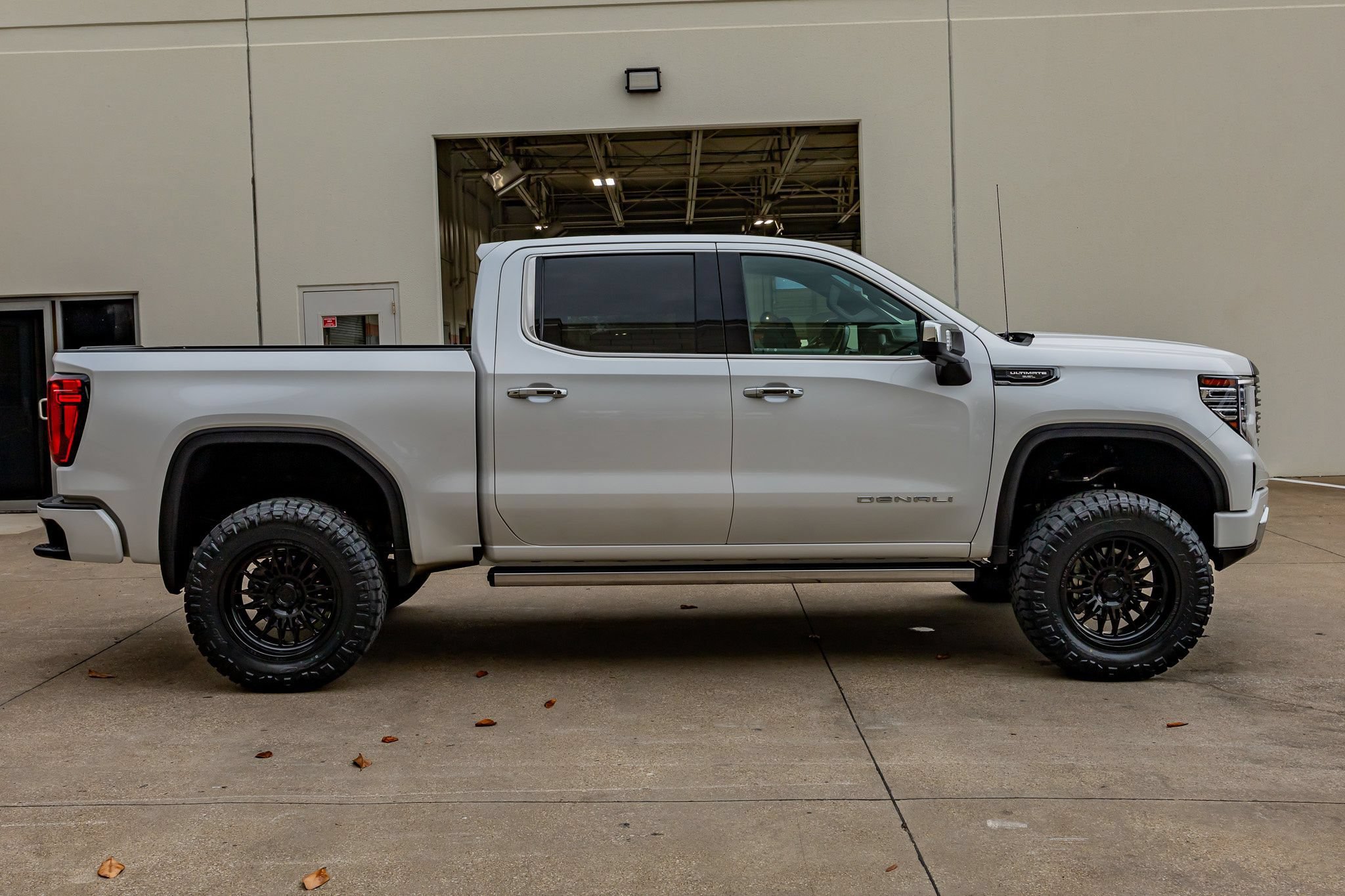 Used 2024 GMC Sierra 1500 Denali Ultimate AWD/4WD image 11