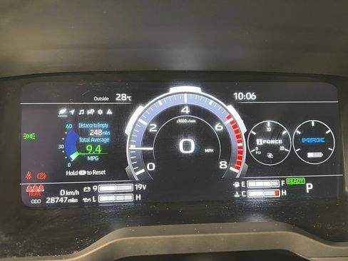 Used 2024 Toyota Tundra Limited AWD/4WD image 15