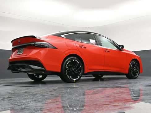New 2026 Nissan Sentra SR w/ Floor Mat Package FWD image 28