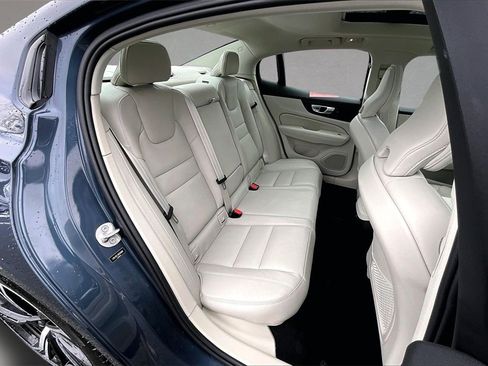 Certified 2024 Volvo S60 B5 Plus image 25