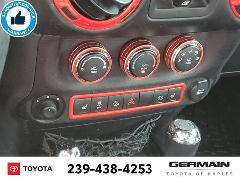 Used 2017 Jeep Wrangler Unlimited Sahara w/ Max Tow Package AWD/4WD image 31
