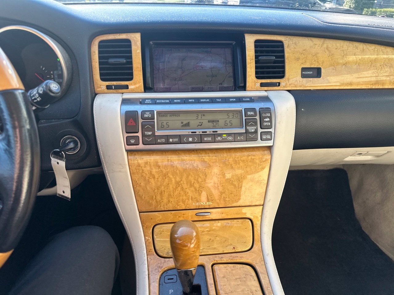 Used 2002 Lexus SC 430 Convertible RWD image 21