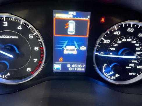 Used 2022 Subaru Ascent Limited image 12