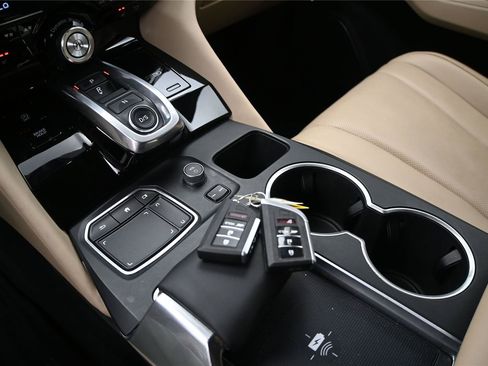 Certified 2023 Acura MDX SH-AWD w/ Technology Package image 5