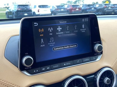 Used 2025 Nissan Sentra SV w/ SV Premium Package FWD image 33