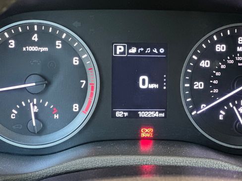 Used 2016 Hyundai Tucson Limited AWD/4WD image 30