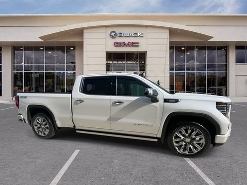 Certified 2024 GMC Sierra 1500 Denali w/ Denali Reserve Package AWD/4WD image 17