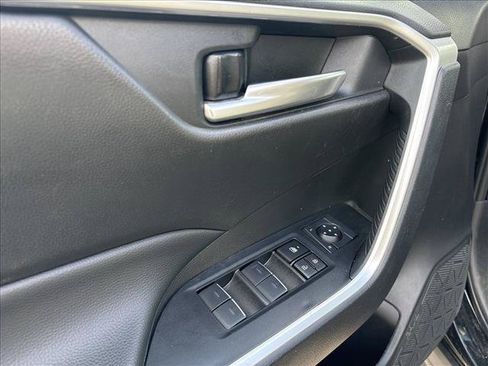 Certified 2025 Toyota RAV4 XLE FWD image 12