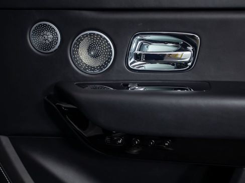 Used 2019 Rolls-Royce Cullinan AWD/4WD image 36