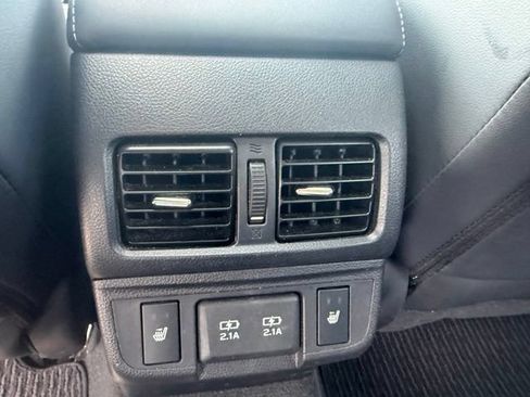 Used 2019 Subaru Outback 2.5i Limited AWD/4WD image 12