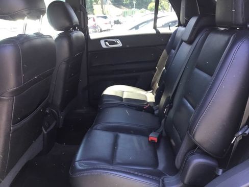 Used 2013 Ford Explorer XLT AWD/4WD image 5