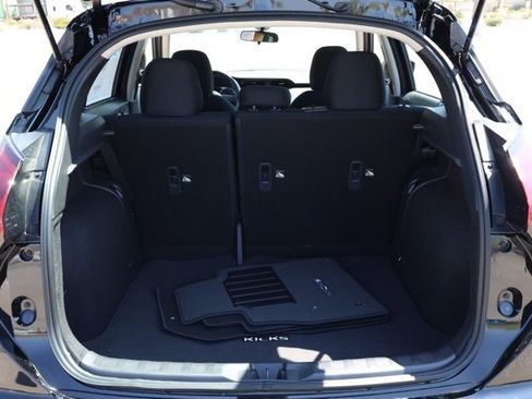 New 2025 Nissan Kicks Play S image 16