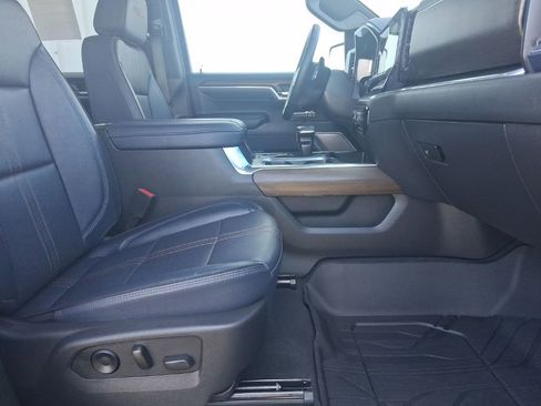 Used 2025 Chevrolet Silverado 1500 High Country w/ Technology Package image 15