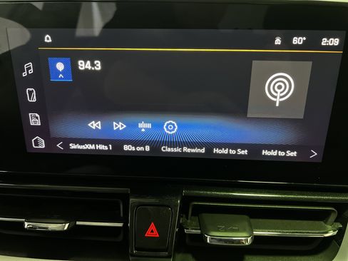 Used 2024 Chevrolet TrailBlazer LT w/ LT Cold Weather Package image 18