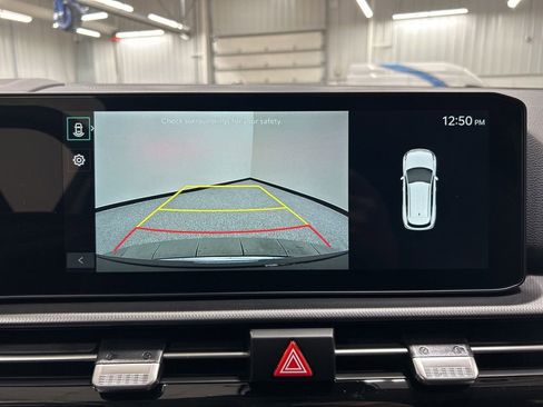 New 2026 Kia Sportage LX image 18