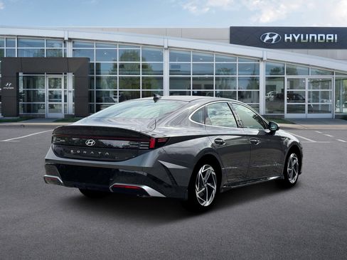 New 2026 Hyundai Sonata SEL FWD image 7