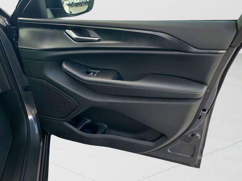 New 2025 Jeep Grand Cherokee Laredo image 44