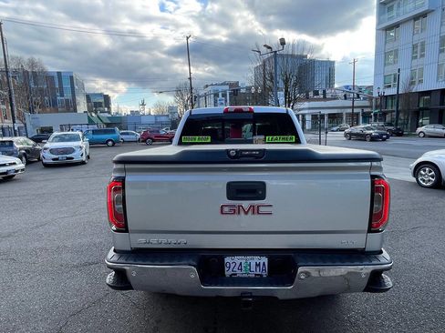 Used 2018 GMC Sierra 1500 SLT image 32