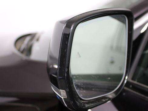 Used 2022 Jeep Grand Cherokee Overland w/ Luxury Tech Group IV image 48