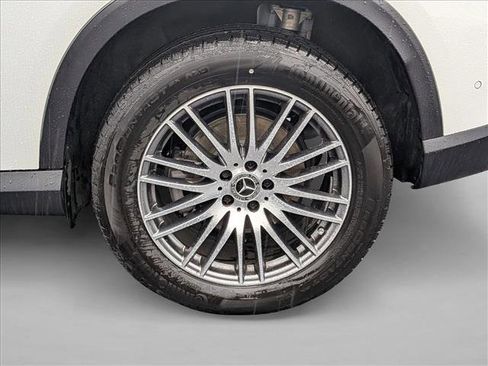 Certified 2026 Mercedes-Benz GLC 300 image 25