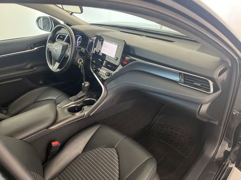 Used 2023 Toyota Camry SE FWD image 22