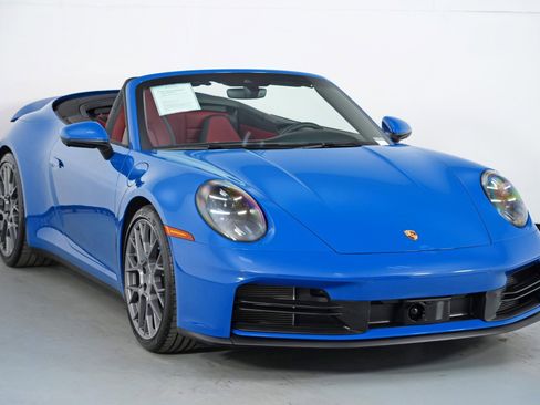 Used 2025 Porsche 911 Carrera image 54