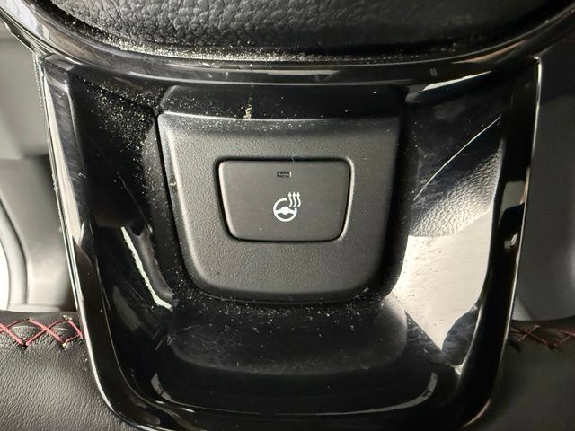Used 2025 Honda Pilot Black Edition image 19