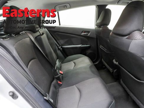 Used 2022 Toyota Prius LE image 21