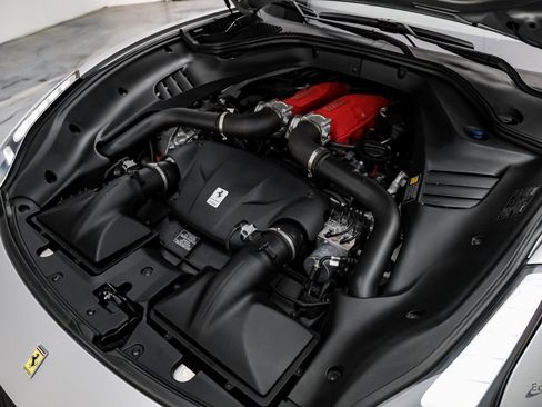 Used 2016 Ferrari California T image 73