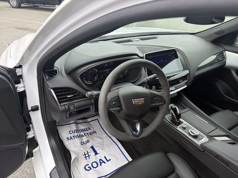 Used 2024 Cadillac CT5 V AWD/4WD image 10