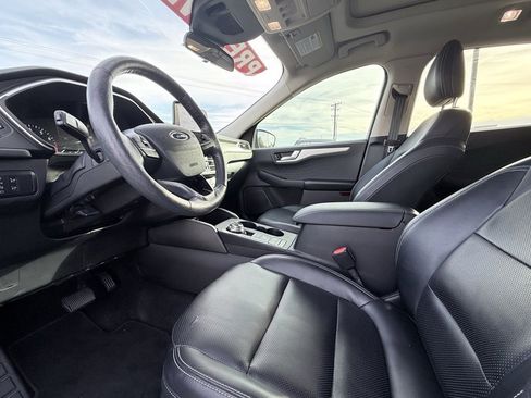 Used 2020 Ford Escape SEL image 8