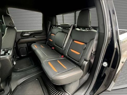 Used 2024 GMC Sierra 2500 AT4 w/ AT4 Preferred Package AWD/4WD image 23