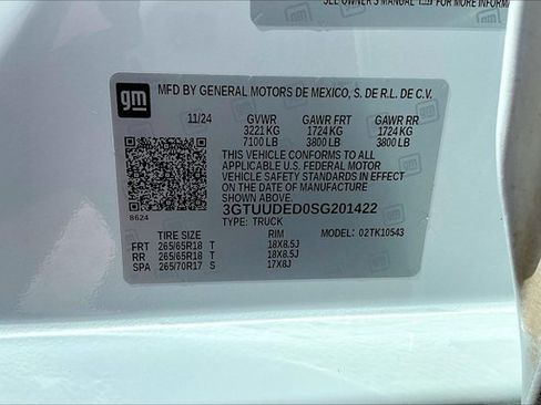 Used 2025 GMC Sierra 1500 SLT AWD/4WD image 20