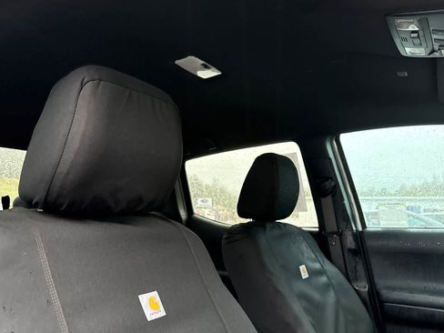 Used 2021 Toyota Tacoma TRD Off-Road w/ Technology Package image 16